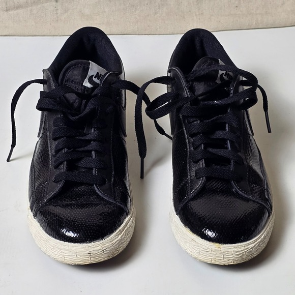 Nike‎ Blazer Low Leather PRM Black White Women's Size 8 – 685239-002 - Picture 4 of 13
